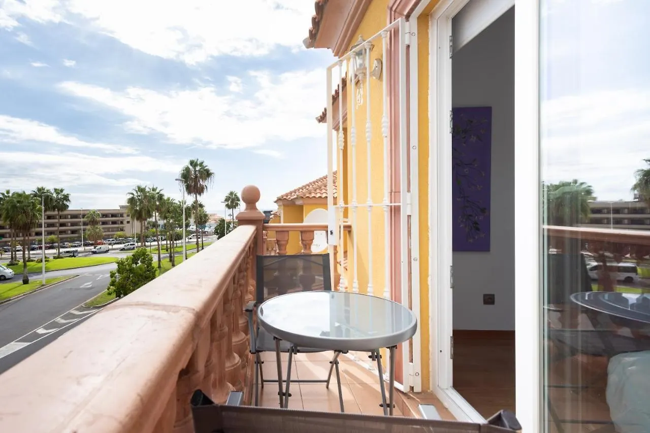 Luxury Villa With Private Pool With Aircon,Playa Del Duque Costa Adeje  Spagna