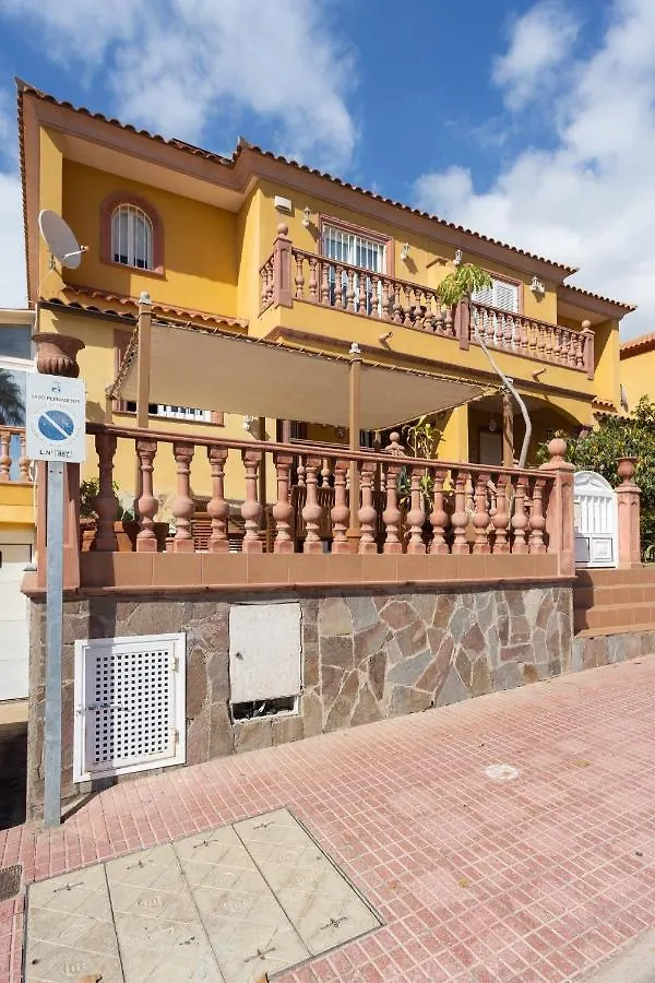 Luxury Villa With Private Pool With Aircon,Playa Del Duque Costa Adeje  Spanien